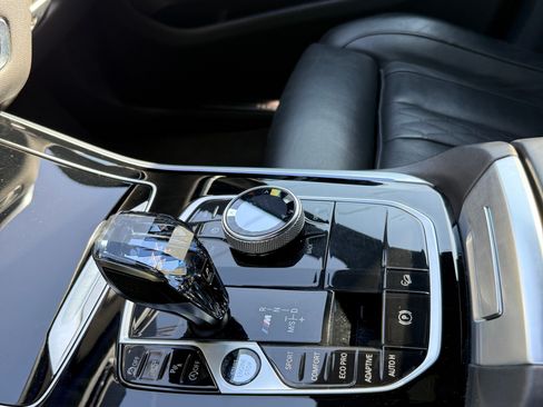 Used 2021 BMW X5 M50i w/ Executive Package image 13