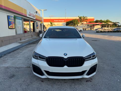 Used 2022 BMW 540i w/ M Sport Package image 4