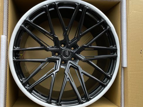 Used 2023 BMW X5 M w/ Competition Package image 13