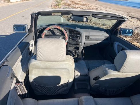 Used 1999 BMW 323i 323i Convertible 2D image 25