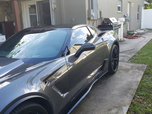 Used 2016 Chevrolet Corvette Z06 w/ 3LZ Preferred Equipment Group image 12