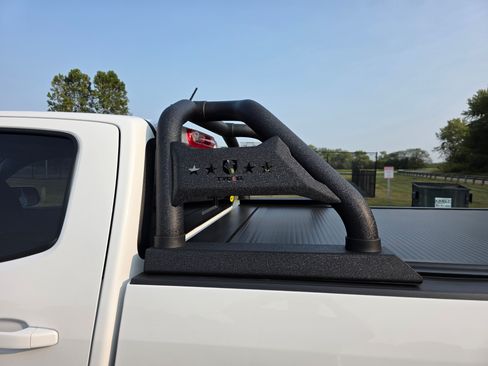 Used 2022 Chevrolet Colorado LT w/ Luxury Package image 16