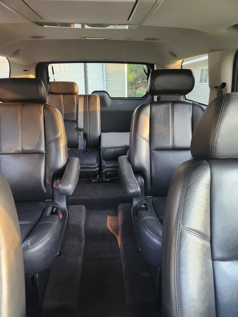 Used 2007 Chevrolet Tahoe LTZ w/ LTZ Preferred Equipment Group AWD/4WD image 10