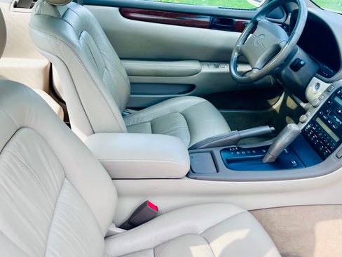 Used 1997 Lexus SC 300 Coupe image 9