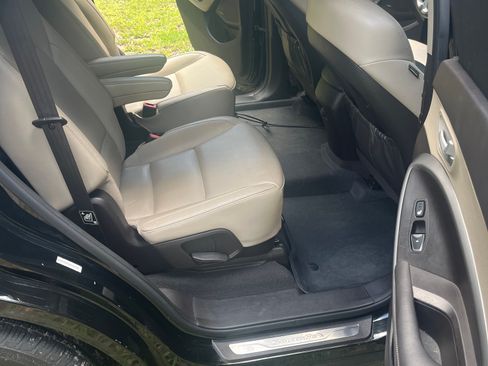 Used 2014 Hyundai Santa Fe Limited w/ Ultimate Package 07 FWD image 9