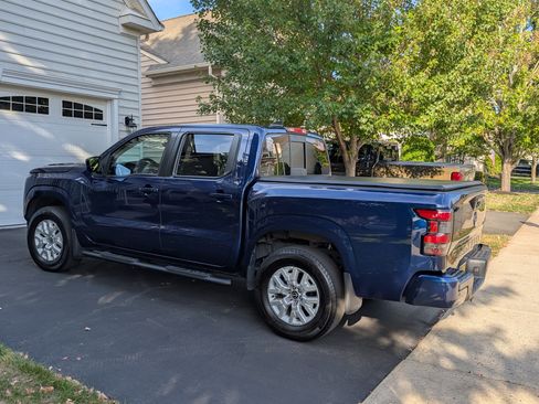 Used 2022 Nissan Frontier SV image 4