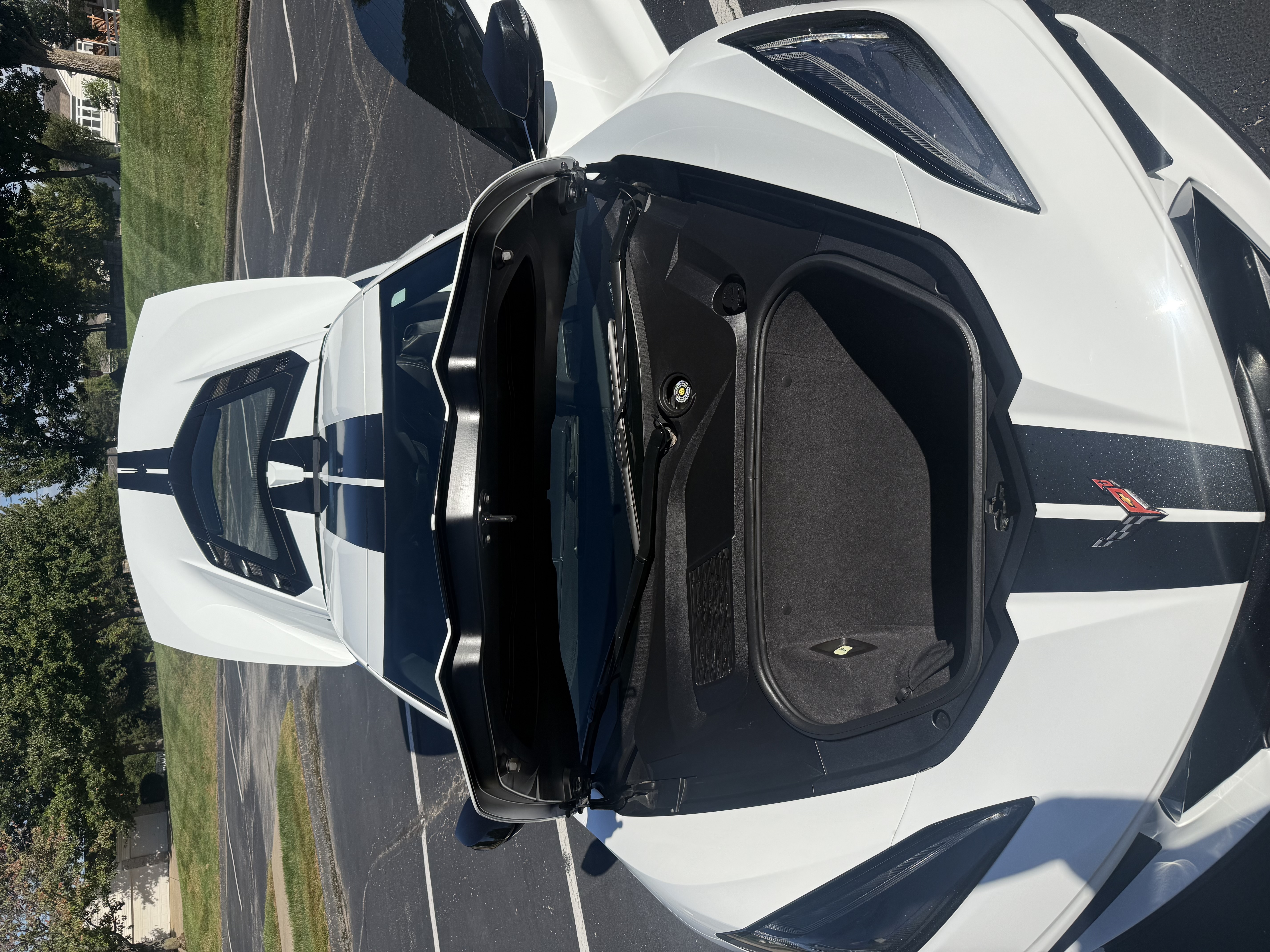 Used 2020 Chevrolet Corvette Stingray Preferred Cpe w/ 2LT Preferred Equipment Group RWD image 6