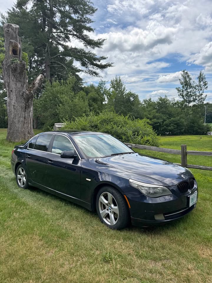 Used 2008 BMW 535xi Sedan AWD/4WD image 1