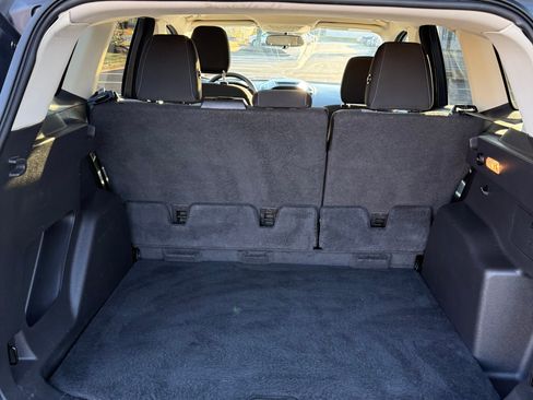 Used 2018 Ford Escape SE w/ SE Sync 3 Package image 9