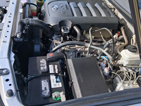 Used 2015 Toyota Tundra SR5 image 9