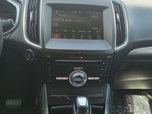 Used 2018 Ford Edge Titanium w/ Technology Package image 8