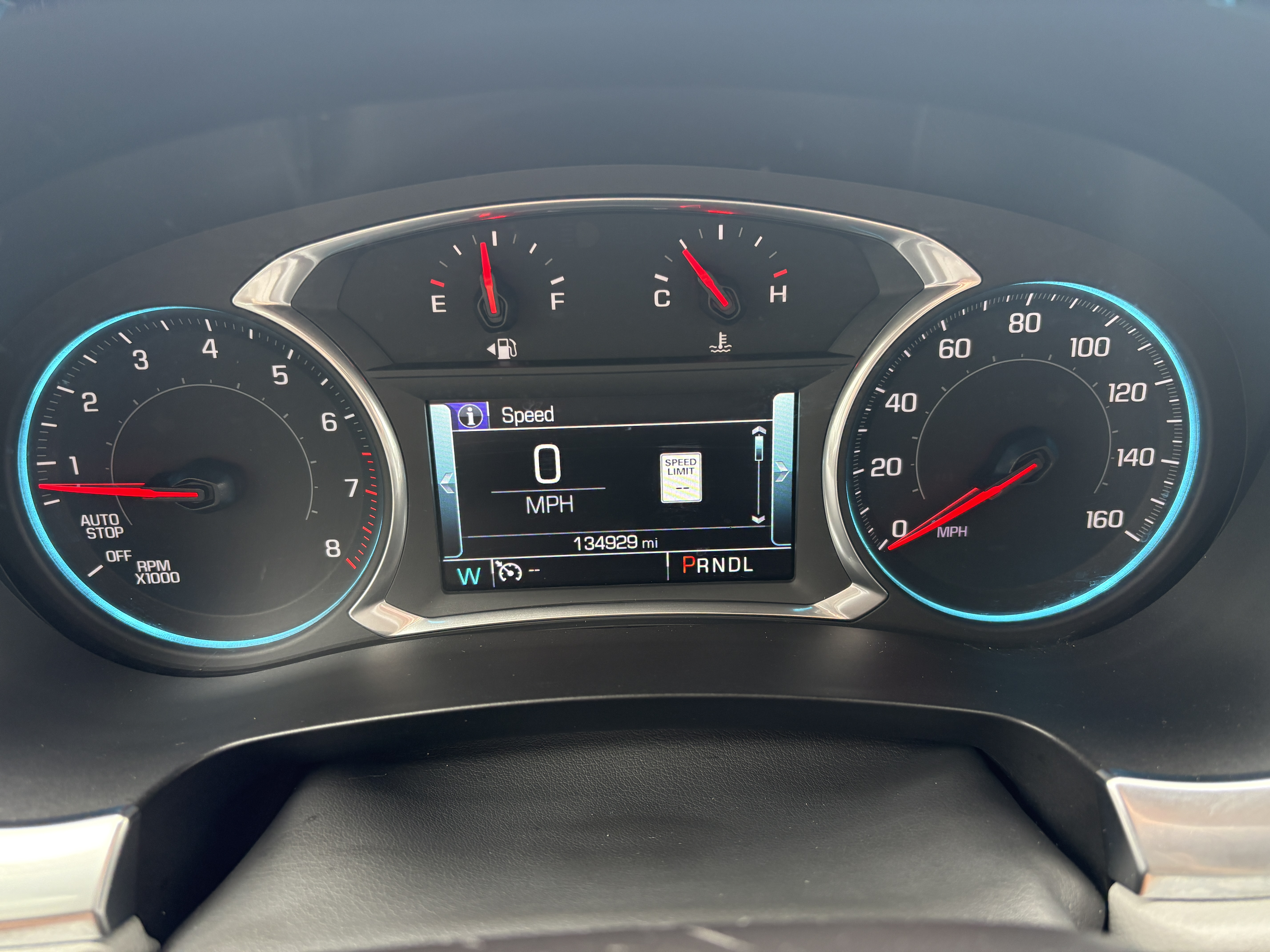 Used 2018 Chevrolet Traverse LT FWD image 14