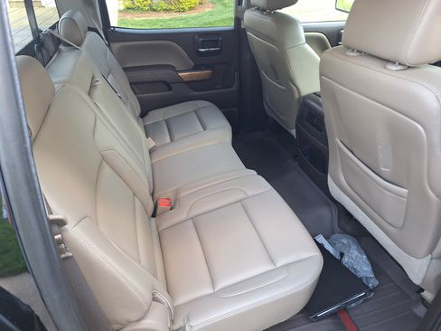 Used 2015 Chevrolet Silverado 1500 LTZ w/ LTZ Plus Package image 12