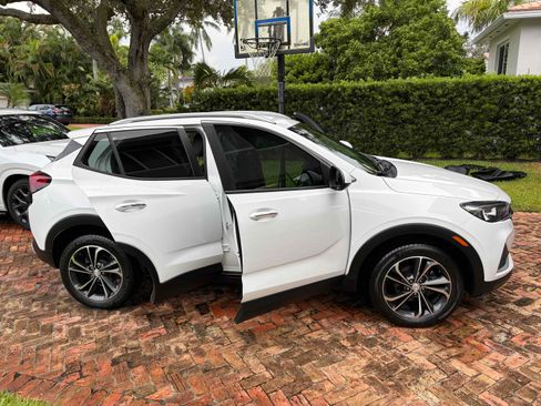 Used 2020 Buick Encore GX Select AWD/4WD image 8