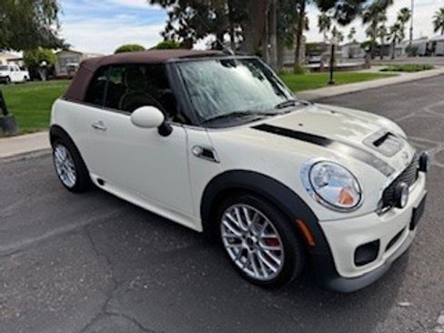 Used 2010 MINI Cooper John Cooper Works image 2