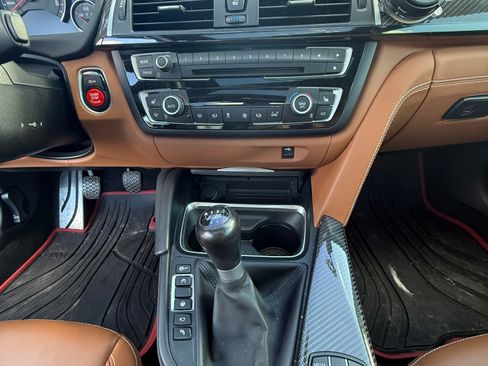 Used 2017 BMW M4 Coupe image 21