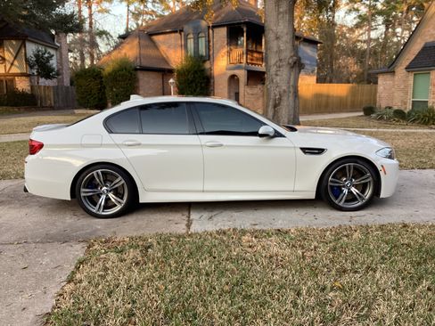 Used 2013 BMW M5 image 6