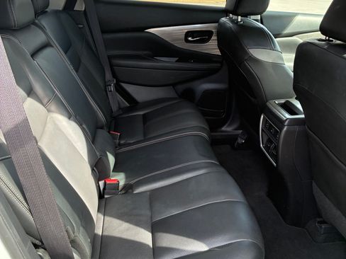 Used 2018 Nissan Murano Platinum image 16