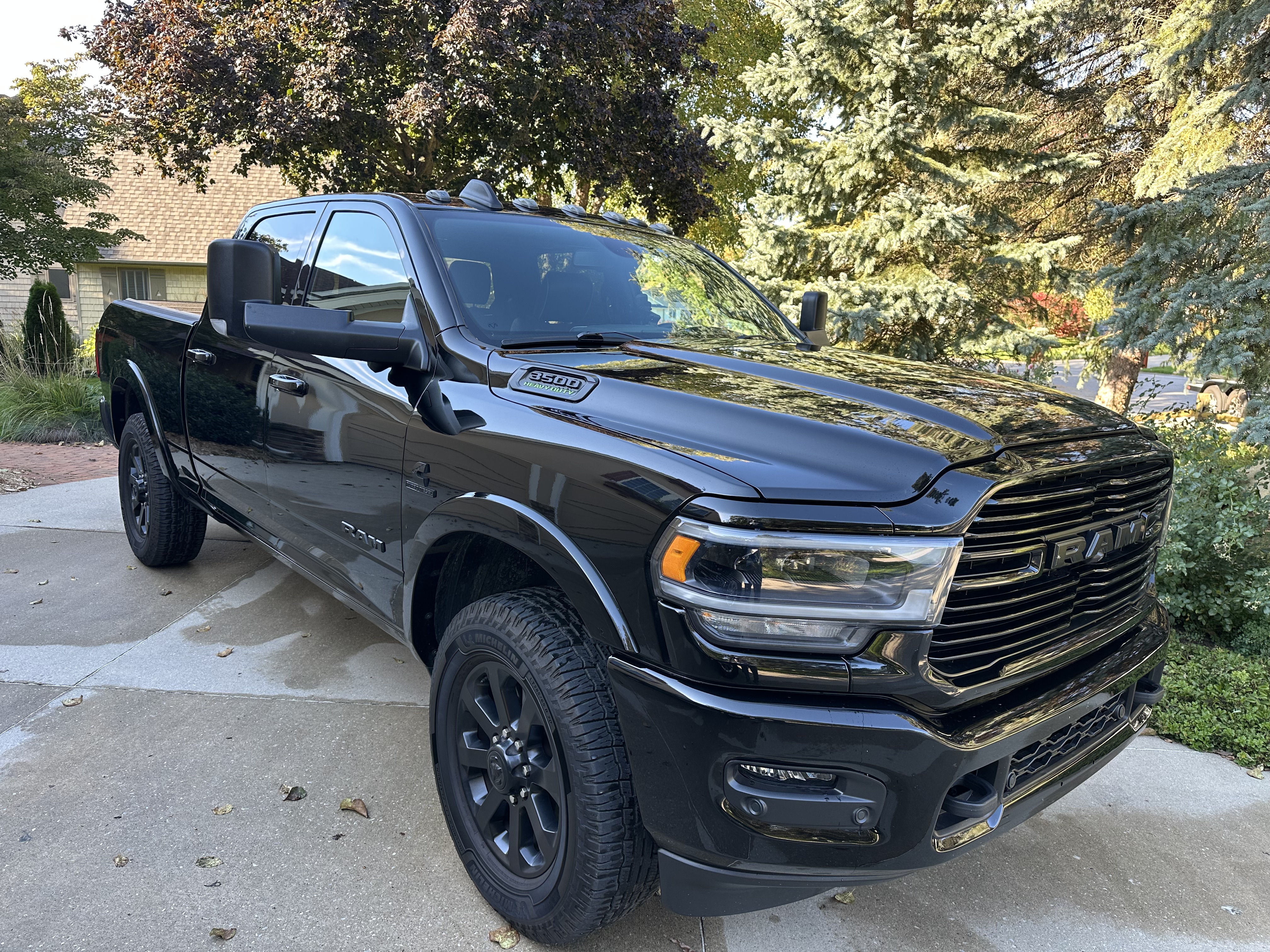 Used 2021 RAM 3500 Laramie w/ Night Edition AWD/4WD image 5