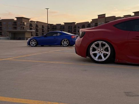 Used 2015 Scion FR-S image 4