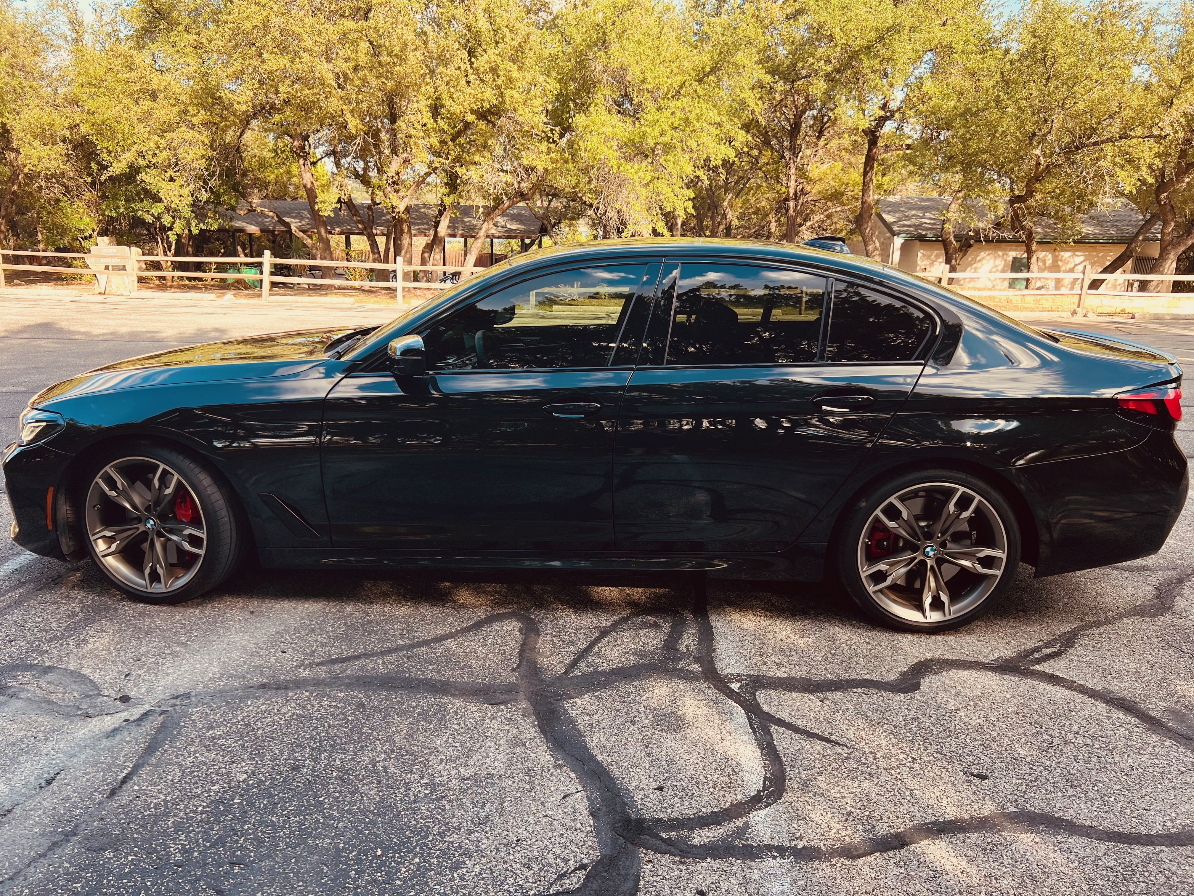 Used 2022 BMW M550i xDrive w/ Executive Package AWD/4WD image 10