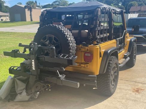 Used 2003 Jeep Wrangler SE image 4