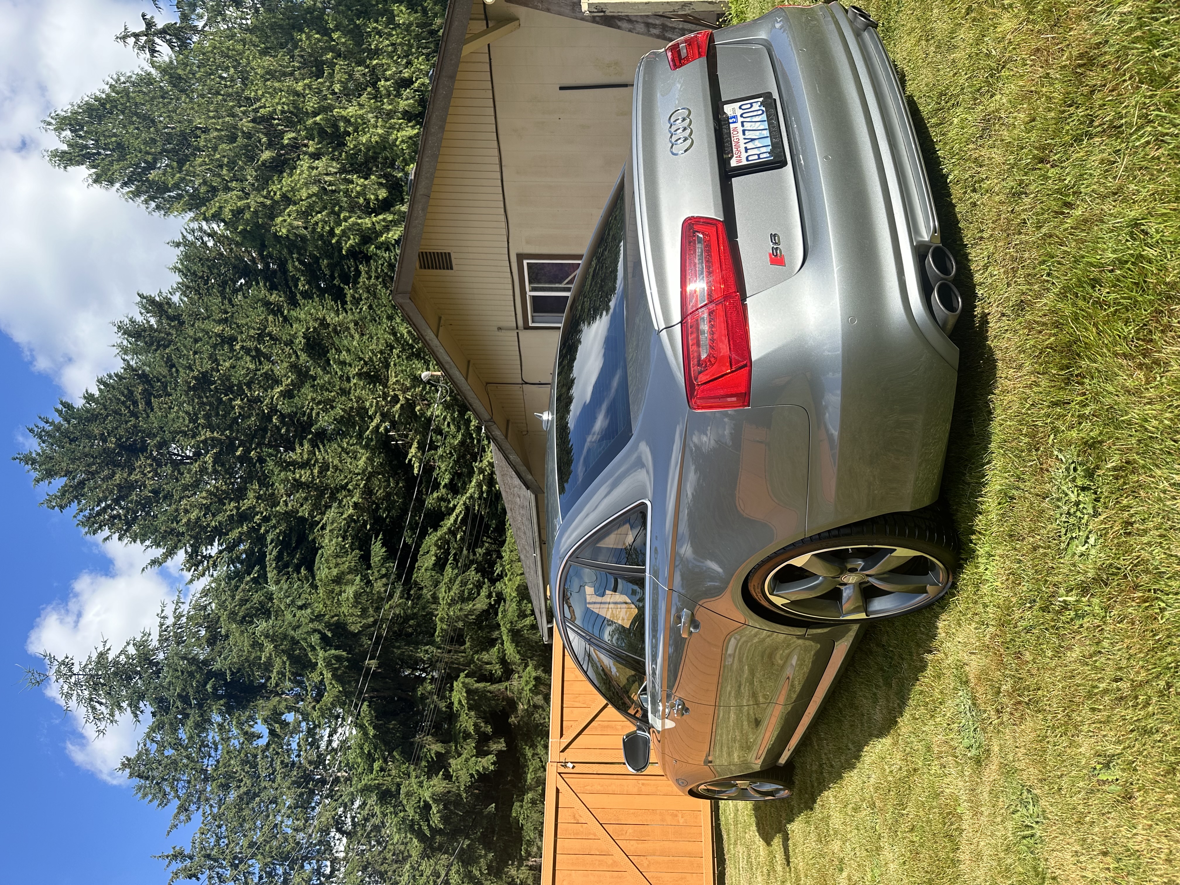 Used 2015 Audi S6 AWD/4WD image 13
