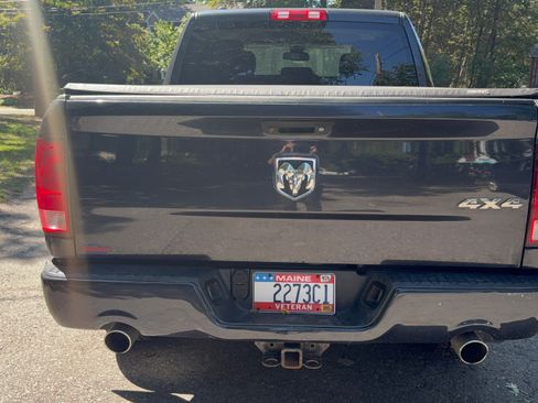 Used 2015 RAM 1500 Express AWD/4WD image 2