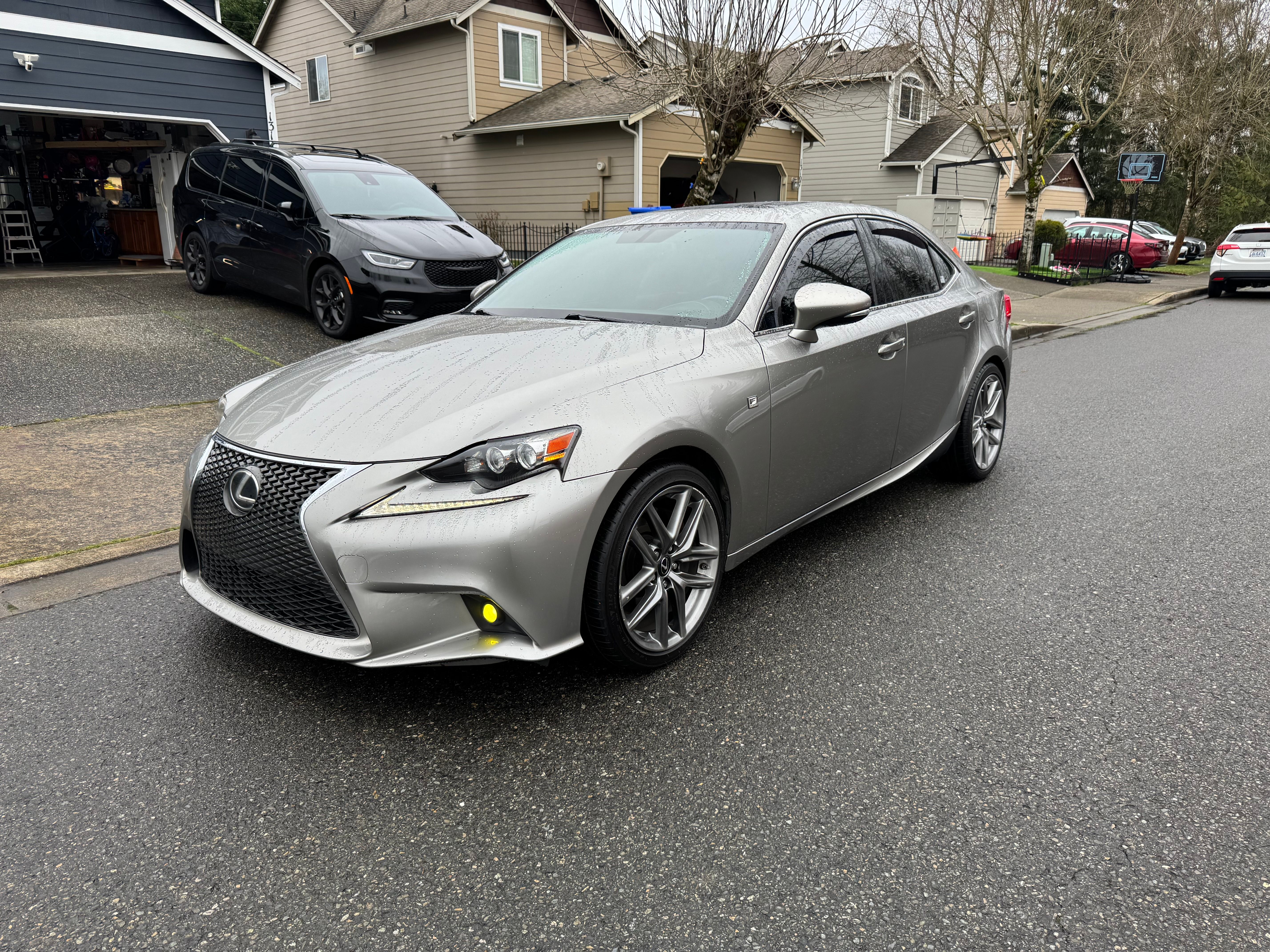 Used 2016 Lexus IS 200t w/ F Sport Package RWD image 14