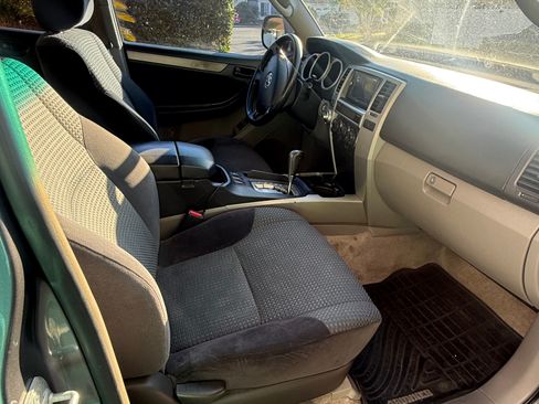 Used 2004 Toyota 4Runner Sport image 10
