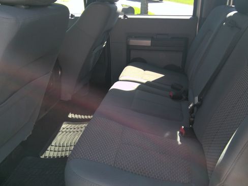 Used 2016 Ford F250 XLT w/ XLT Premium Package image 30