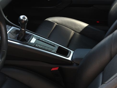 Used 2014 Porsche Cayman RWD image 28