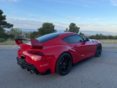 Used 2020 Toyota Supra Launch Edition w/ Driver Assist Package image 8