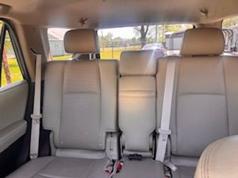 Used 2017 Toyota 4Runner Limited image 10