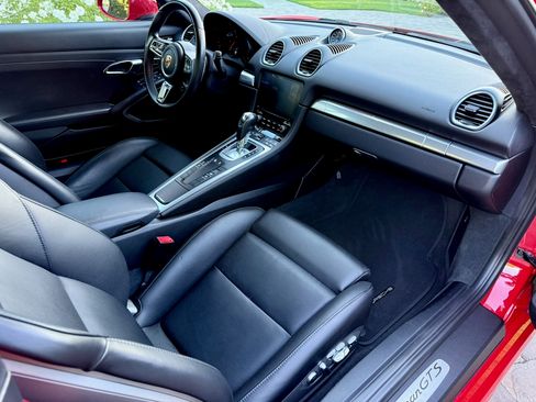 Used 2018 Porsche 718 Cayman GTS RWD image 24