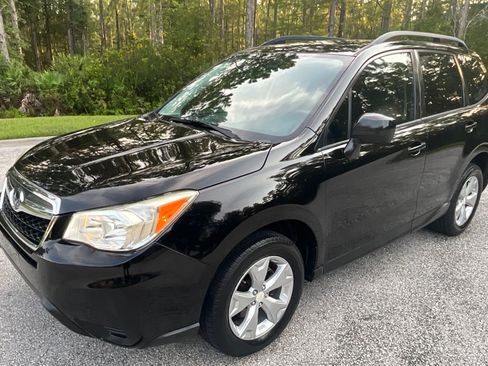 Used 2015 Subaru Forester 2.5i w/ Alloy Wheel Package AWD/4WD image 2