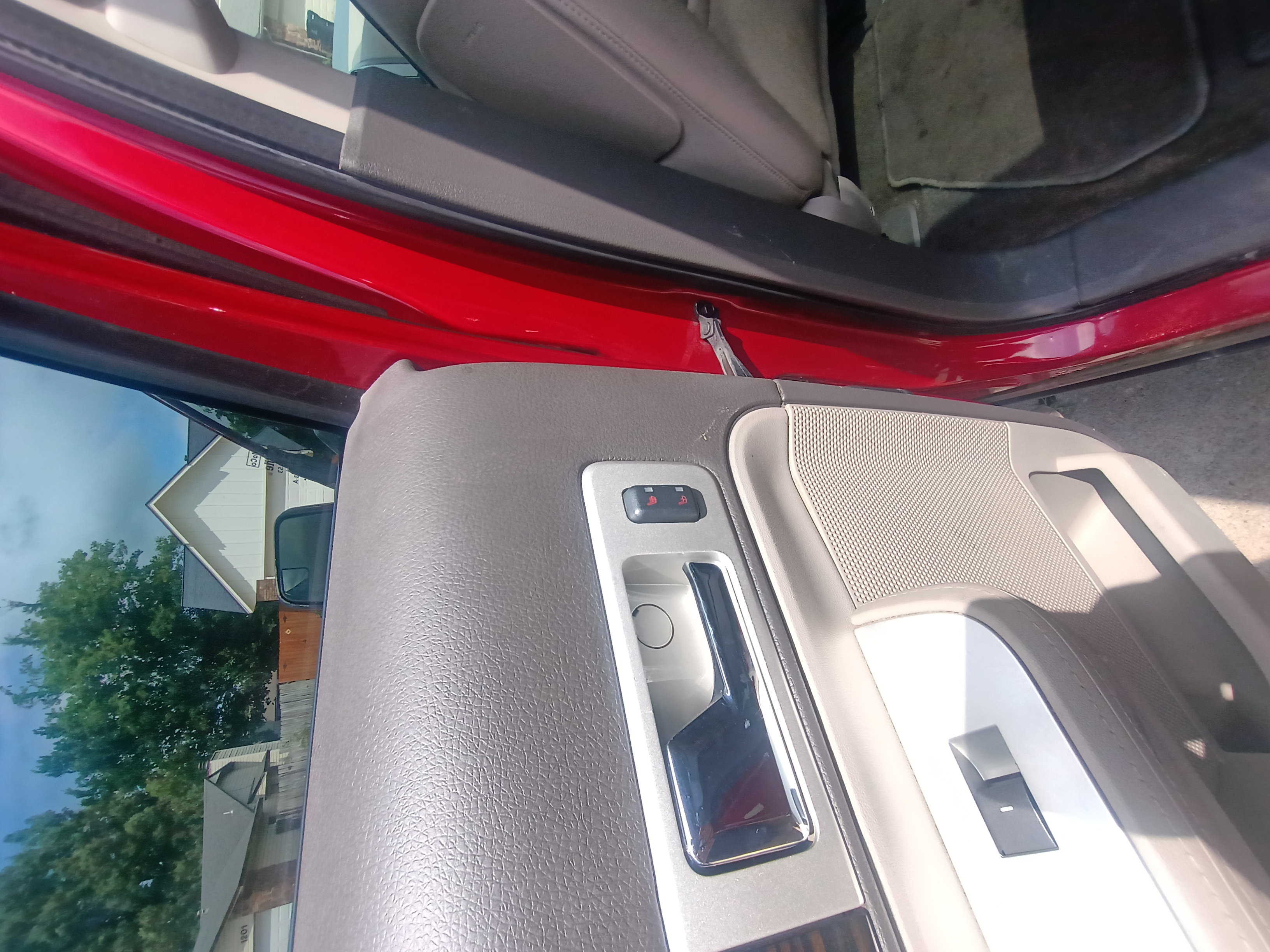 Used 2010 Lincoln MKX AWD image 19