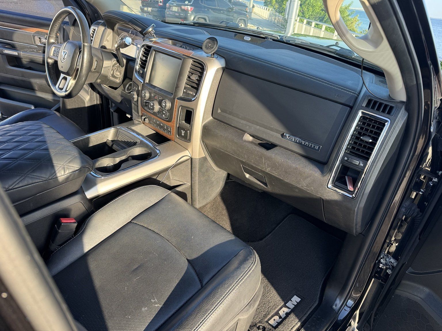 Used 2016 RAM 2500 Laramie AWD/4WD image 22
