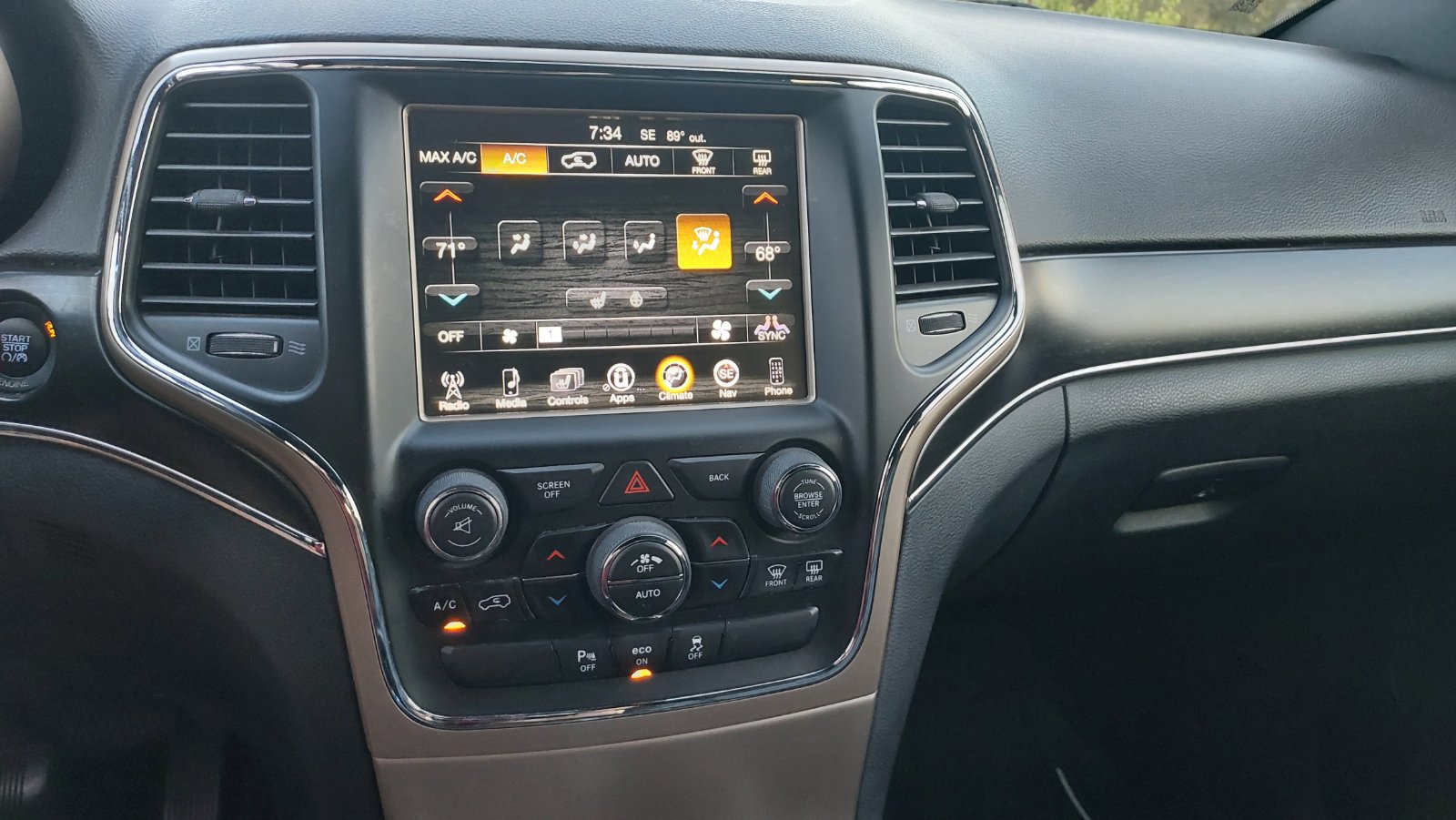 Used 2014 Jeep Grand Cherokee Limited AWD/4WD image 26