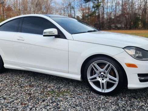 Used 2014 Mercedes-Benz C 250 Coupe image 2