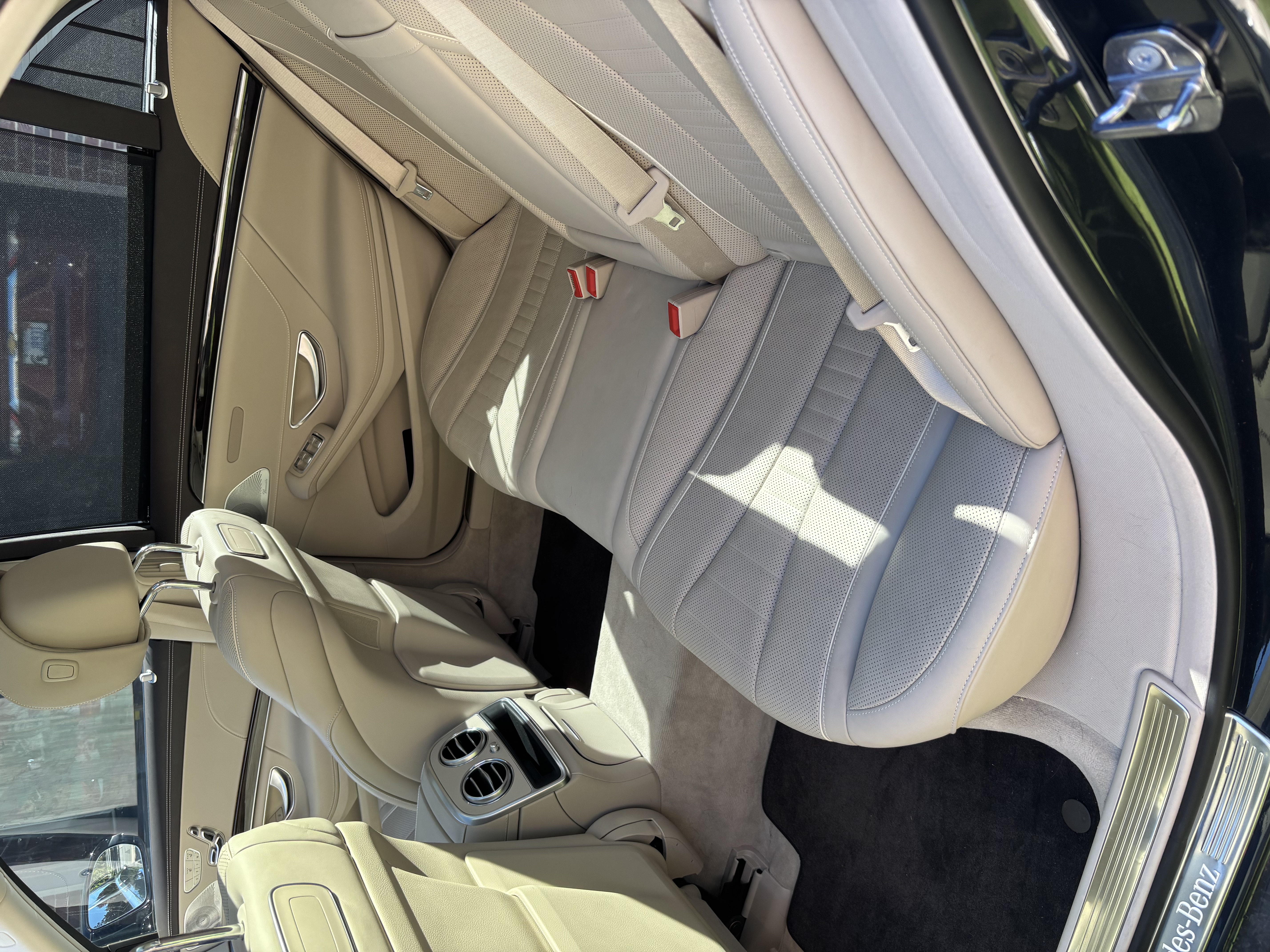 Used 2019 Mercedes-Benz S 560 Sedan image 11