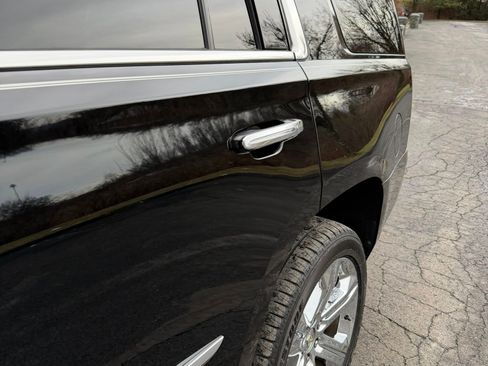 Used 2015 Cadillac Escalade Premium image 5