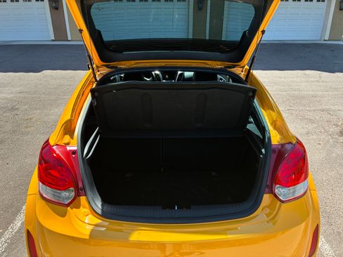 Used 2016 Hyundai Veloster w/ Option Group 02 image 10