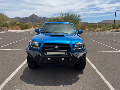 Used 2007 Toyota Tacoma PreRunner RWD image 2