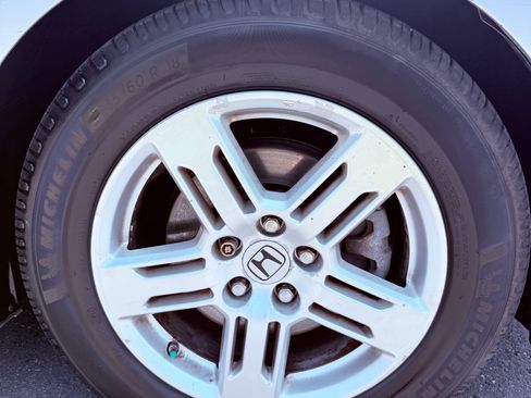 Used 2011 Honda Odyssey Touring Elite image 16