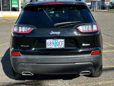 Used 2022 Jeep Cherokee Latitude Lux w/ Sun & Sound Group image 8