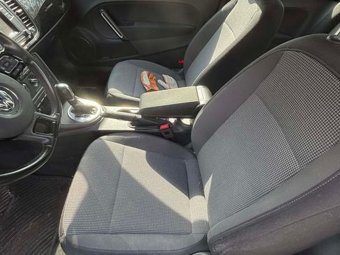 Used 2019 Volkswagen Beetle 2.0T S image 12