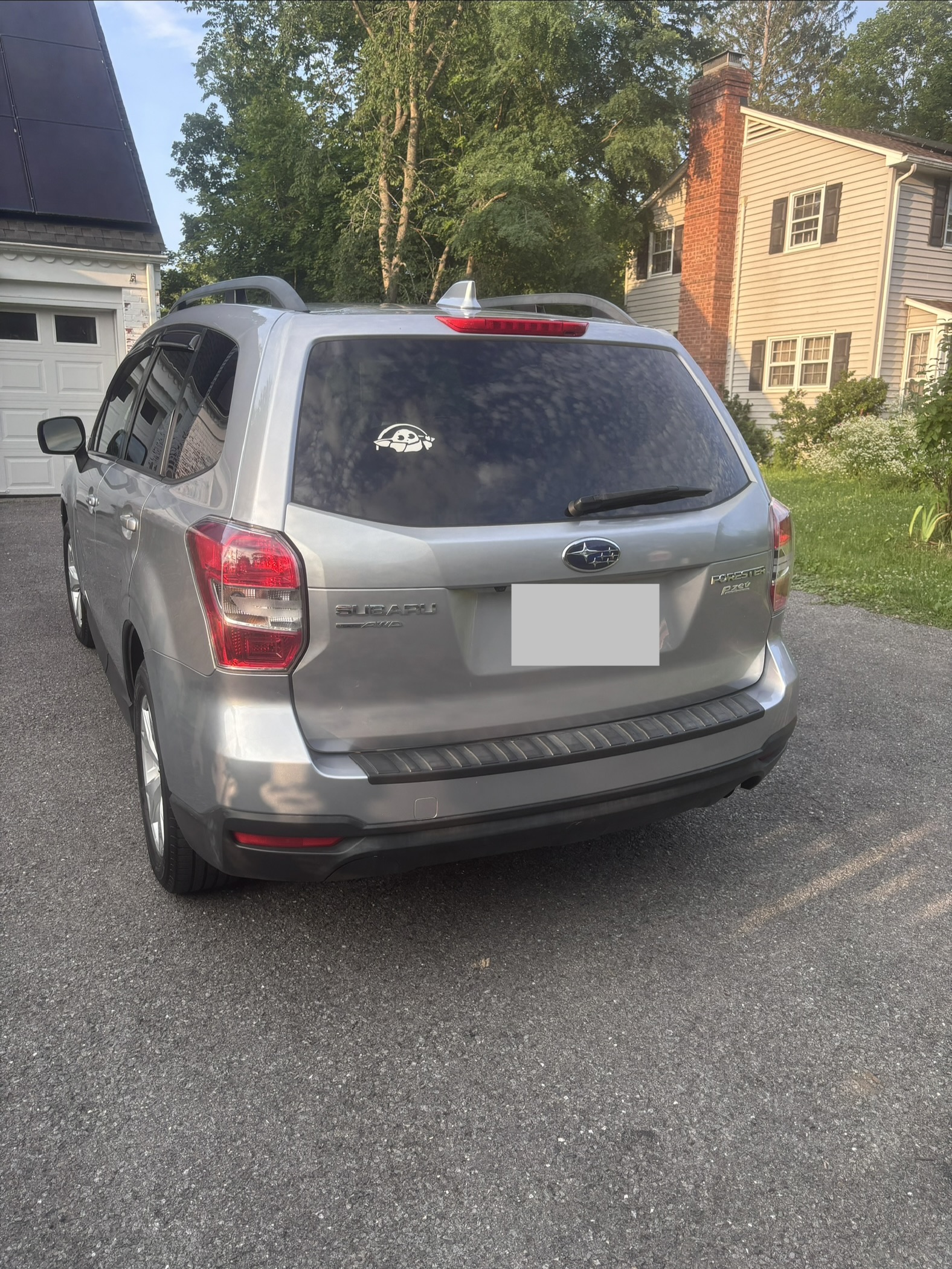 Used 2016 Subaru Forester 2.5i Premium AWD/4WD image 12