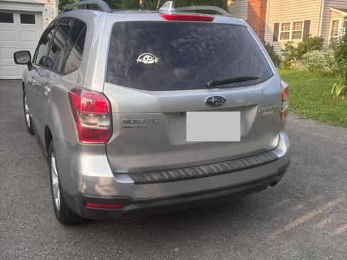 Used 2016 Subaru Forester 2.5i Premium AWD/4WD image 12