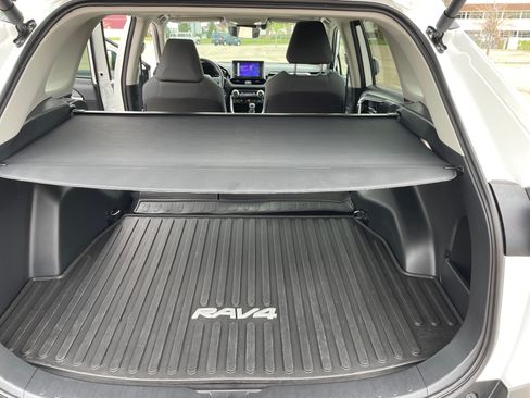 Used 2024 Toyota RAV4 XLE w/ Convenience Package AWD/4WD image 24